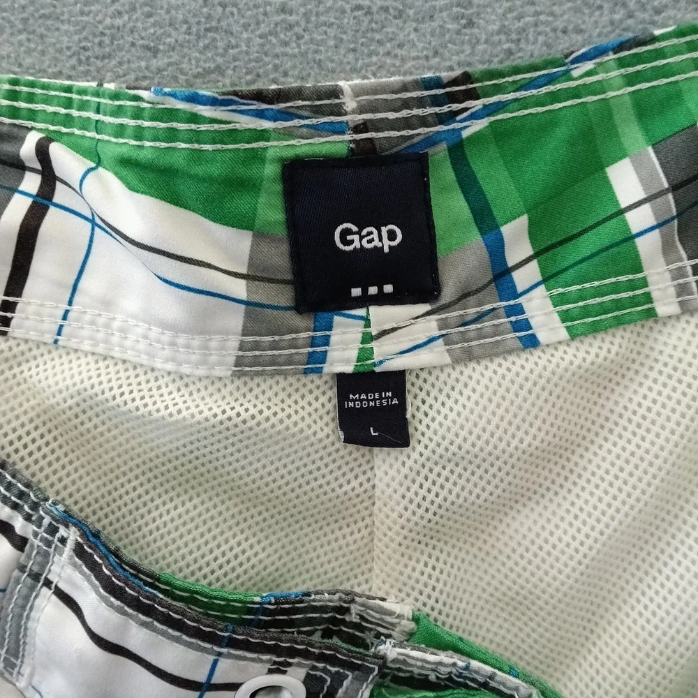 Gap Mens Green Plaid Board Shorts Swim Trunks Size L Mesh Lined Drawstring